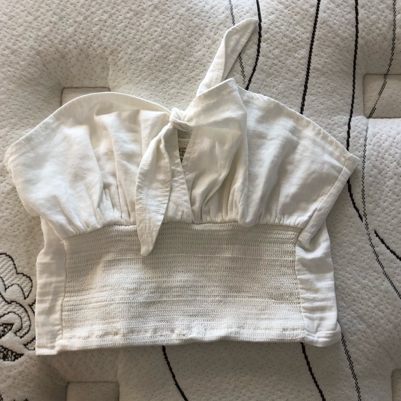 Brandy Melville Tops - Brandy Melville cropped tie tube top